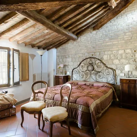 Palazzo Tortoli * سان جيمينيانو