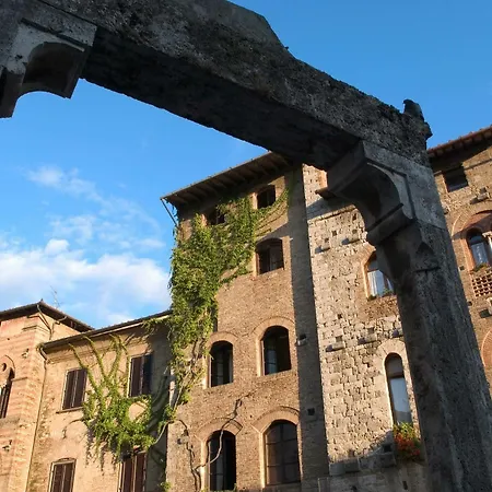 Palazzo Tortoli فيلة سان جيمينيانو